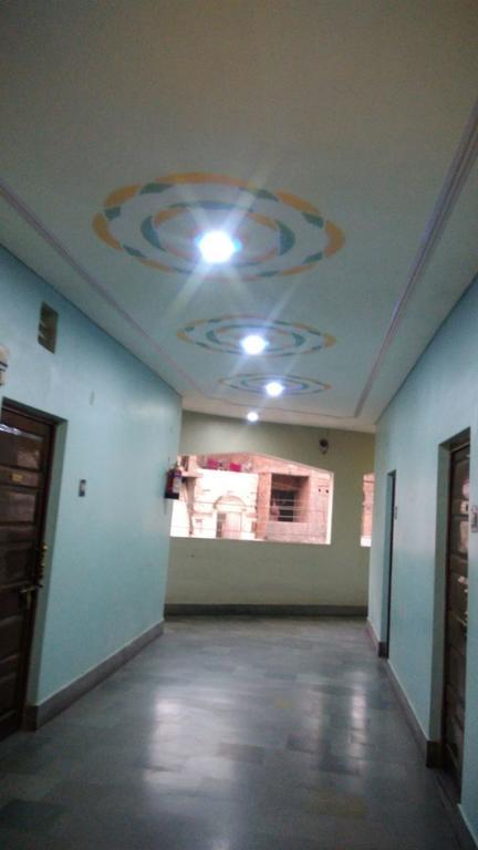 Hotel Sandeep Varanasi Ngoại thất bức ảnh
